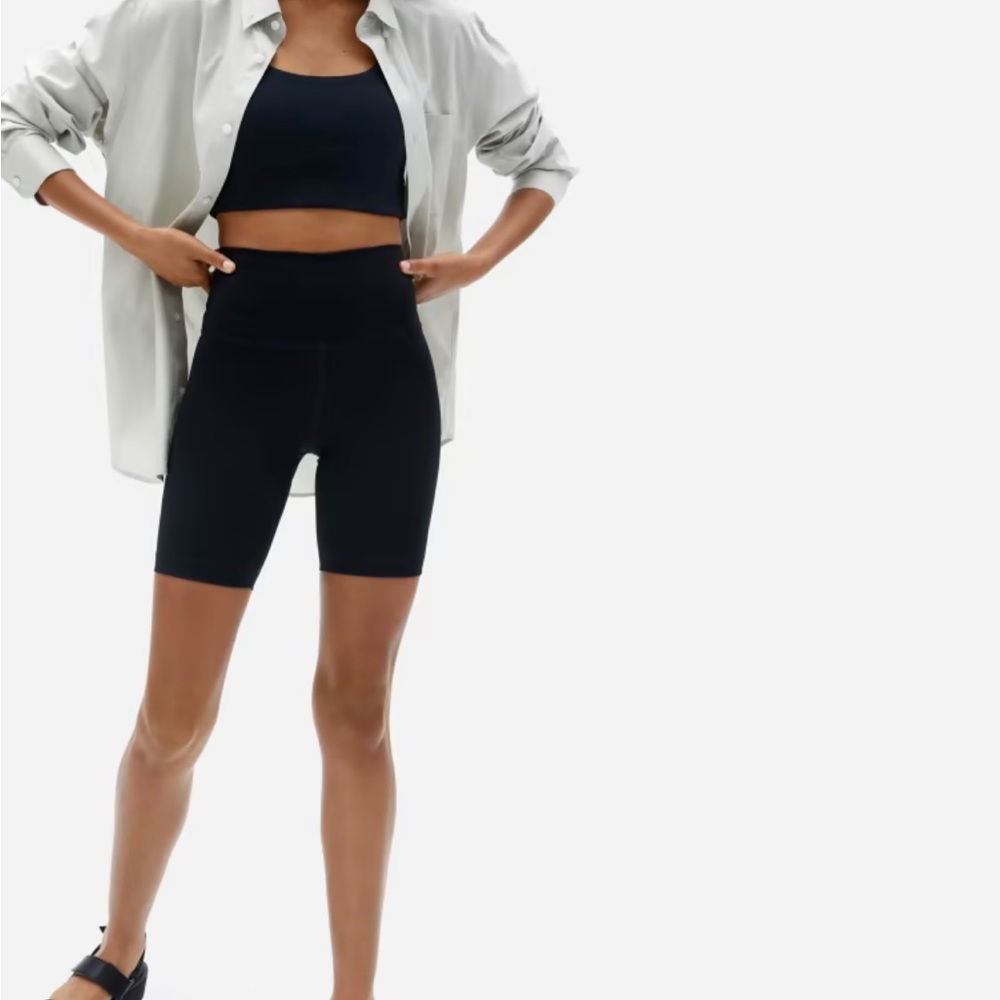 Everlane The Perform Bike Short